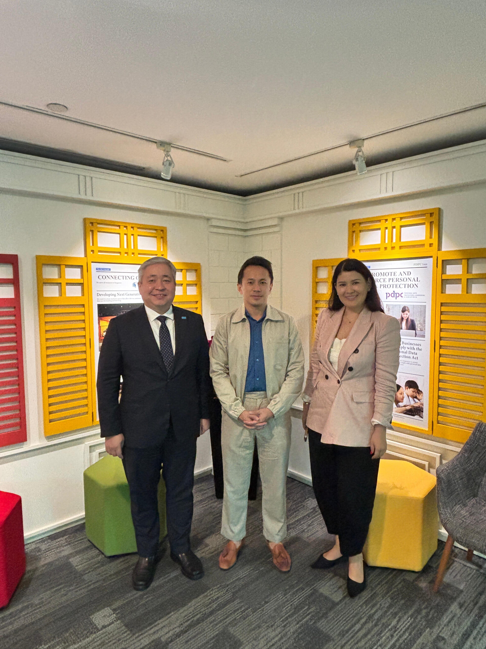 Казахстан и Сингапур обсудили сотрудничество в сфере цифровизации и искусственного интеллекта