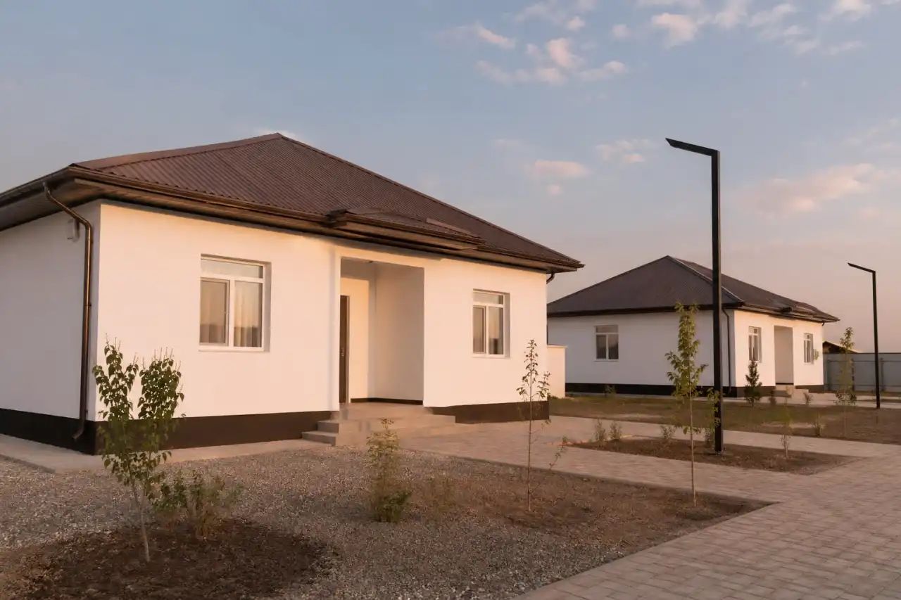 В отдаленных селах Жамбылской области активно решается вопрос обеспечения жильем