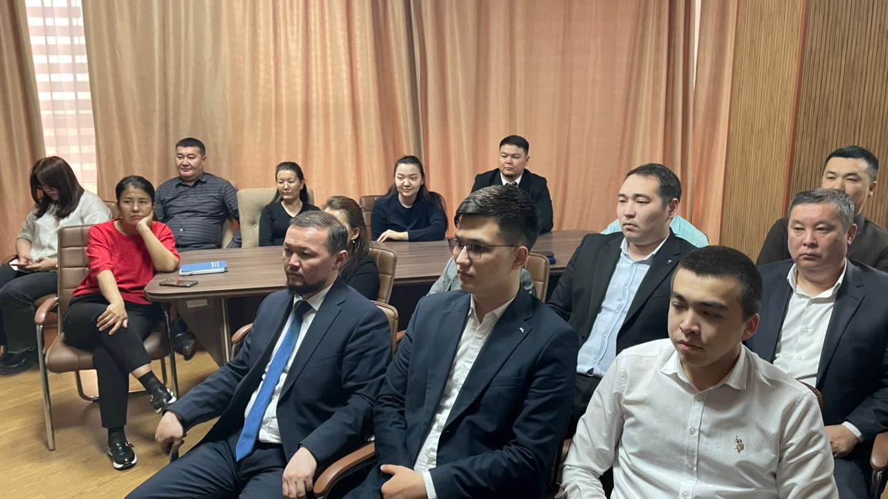 Участие в онлайн-семинаре по теме «Лудомания – угроза профессиональной надежности государственного служащего»