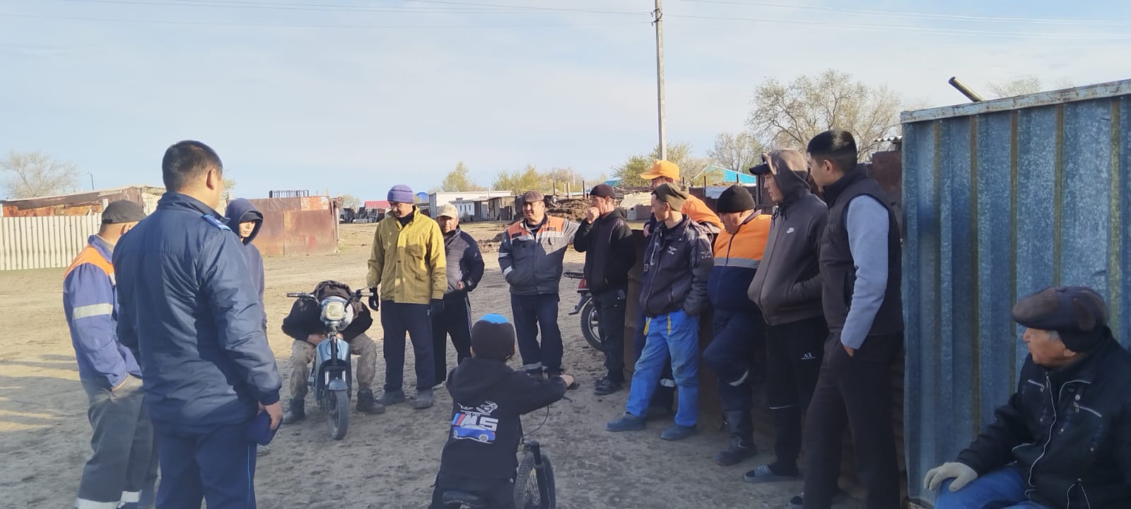 Для жителей ряда улиц проведено собрание, посвященное выпасу скота