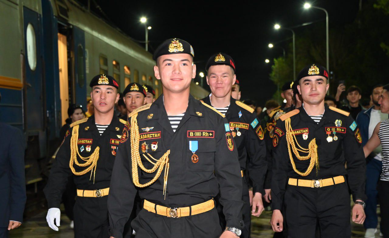 В ТУРКЕСТАН ПРИЕХАЛИ МОРСКИЕ ПЕХОТИНЦЫ