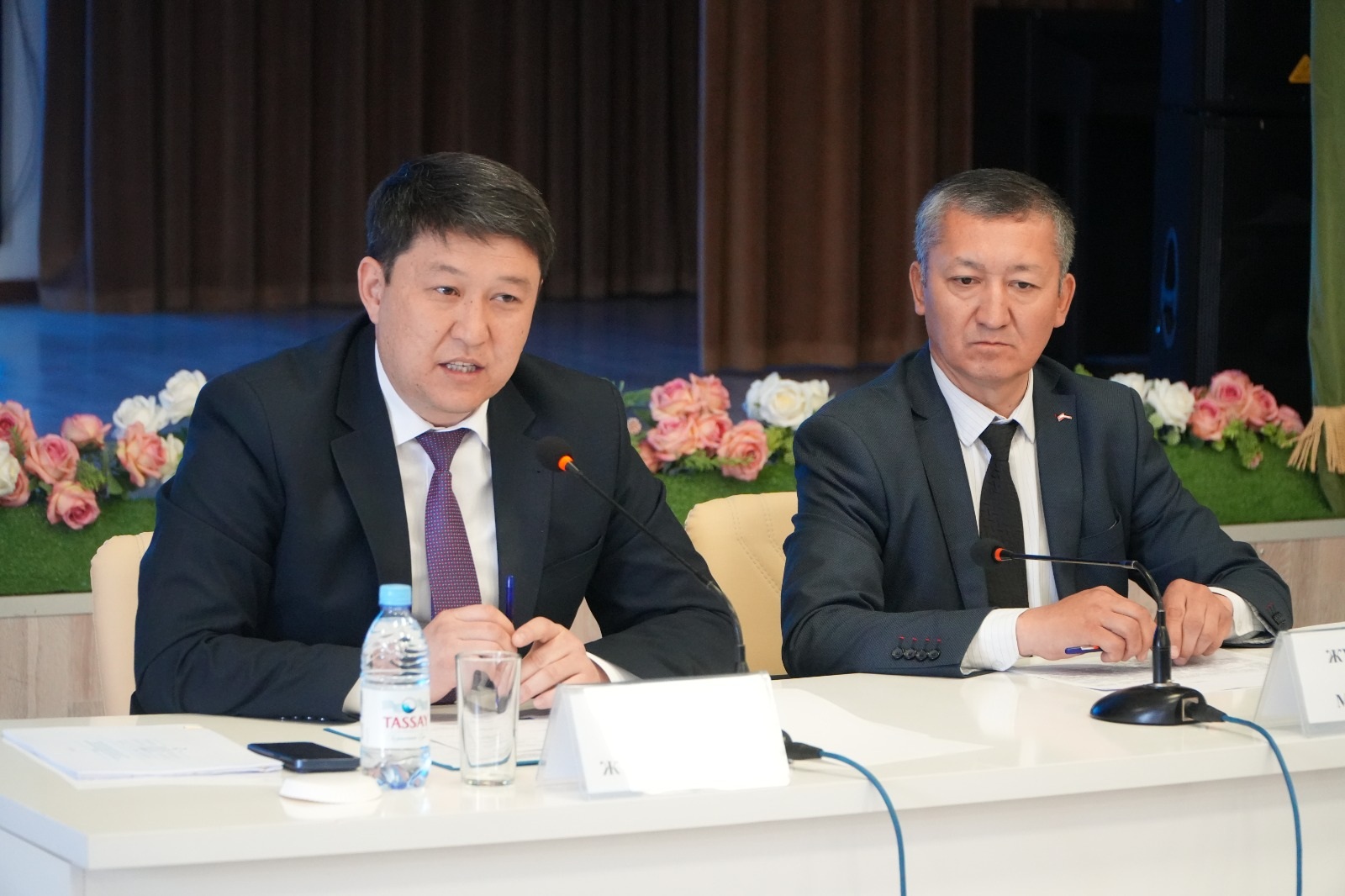 ВСТРЕЧИ АКИМА РАЙОНА С НАСЕЛЕНИЕМ ПРОДОЛЖАЮТСЯ