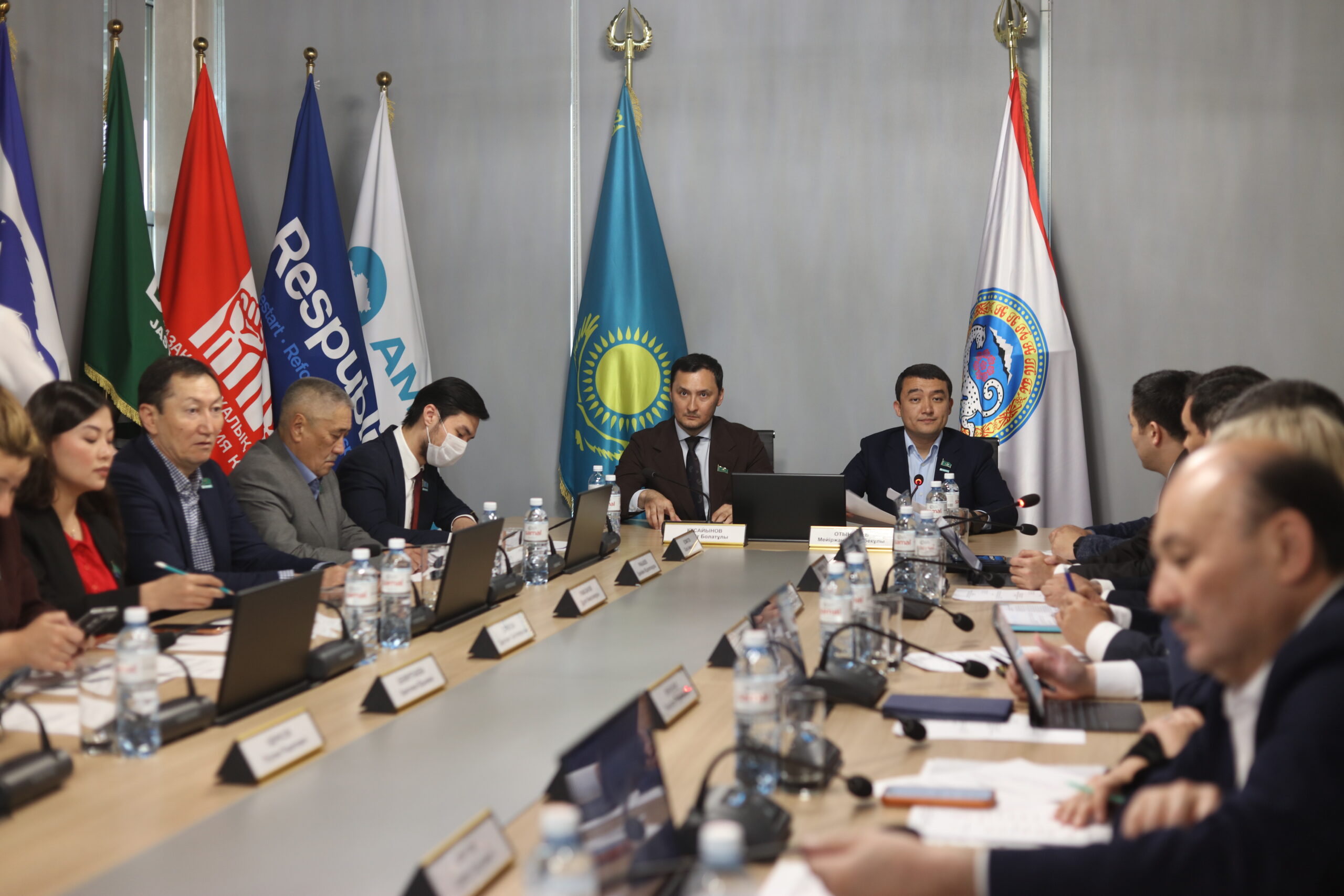 Рассмотрены актуальные вопросы развития сферы физической культуры и спорта в городе Алматы