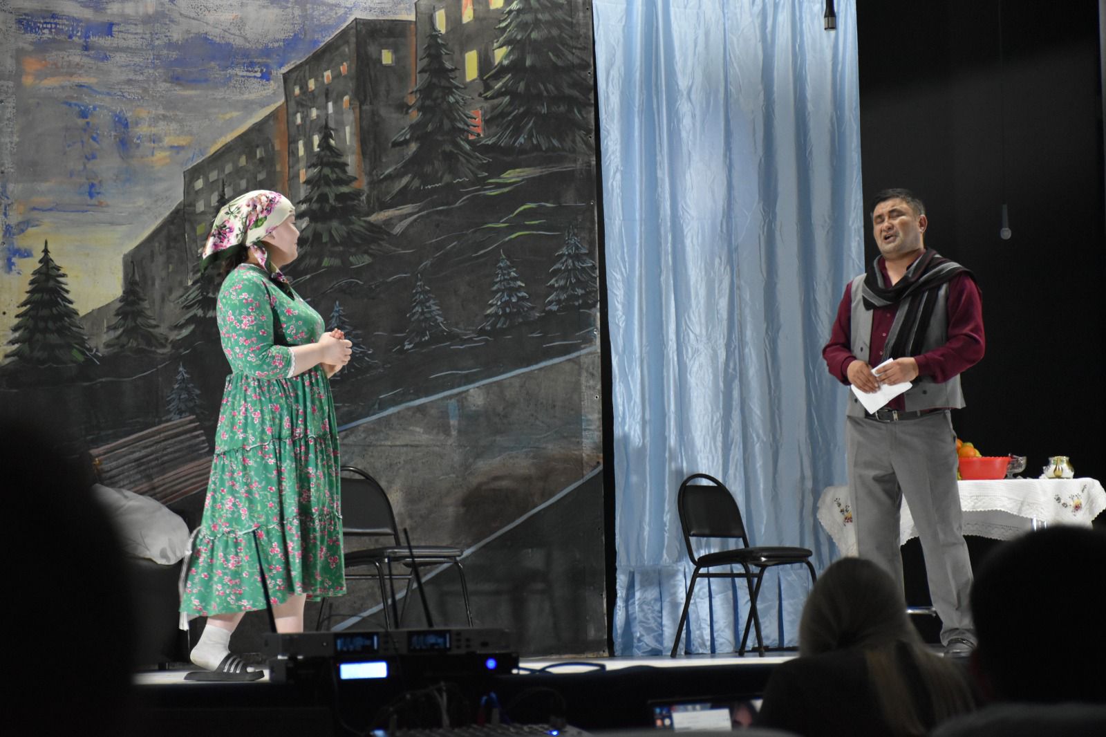 Месячник театра начался