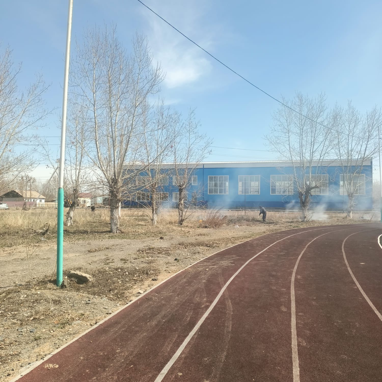 Сегодня, 9 апреля, в рамках экологической кампании «Чистый Казахстан» в Тарбагатайском районе проводятся работы по уборке.