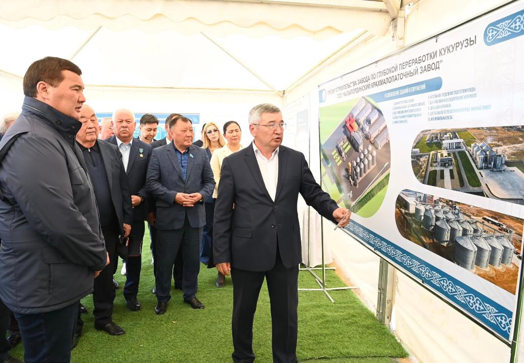В Сырдарьинском районе начато строительство завода по глубокой переработке кукурузы