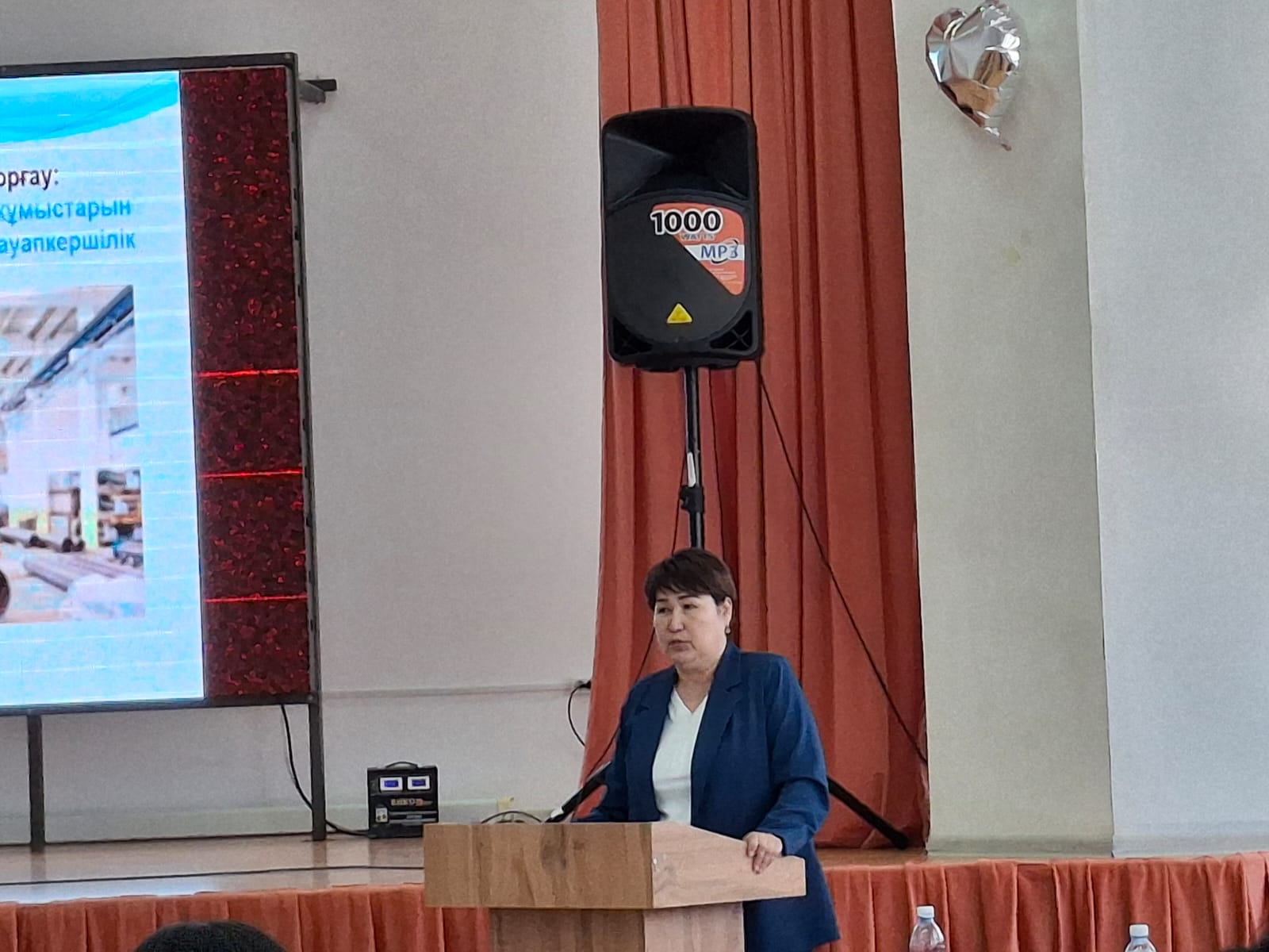 Вопросы безопасности труда и трудовых договоров разъяснены на семинаре в Индерском районе