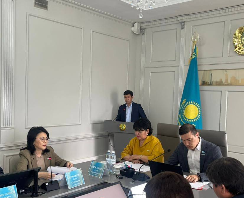 На заседании постоянной комиссии рассмотрен проект уточнения городского бюджета