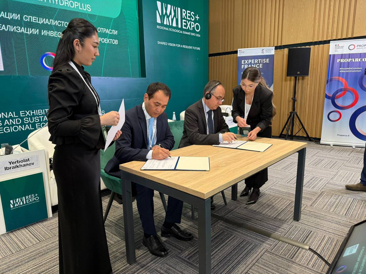 Региональный экологический форум-2026: Министерство водных ресурсов и ирригации и французская компания Hydroplus подписали дорожную карту сотрудничества