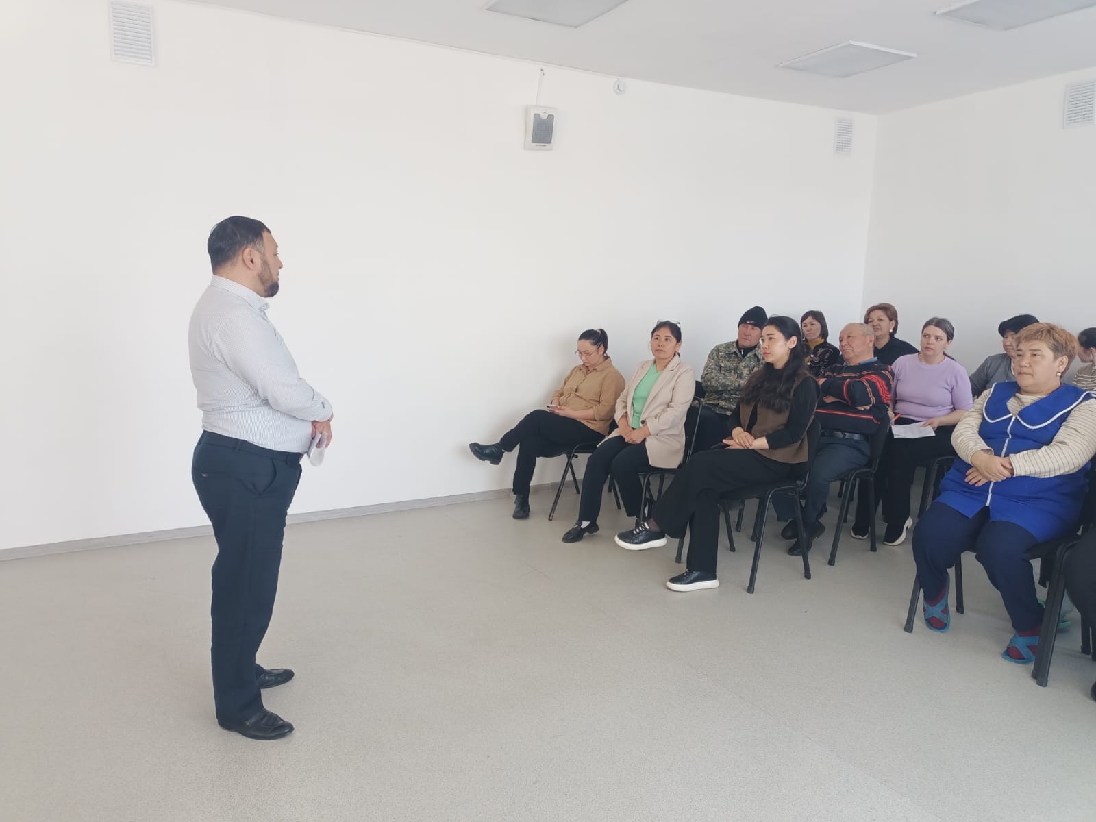 Повышение религиозной грамотности населения и обсуждение актуальных вопросов духовного развития.