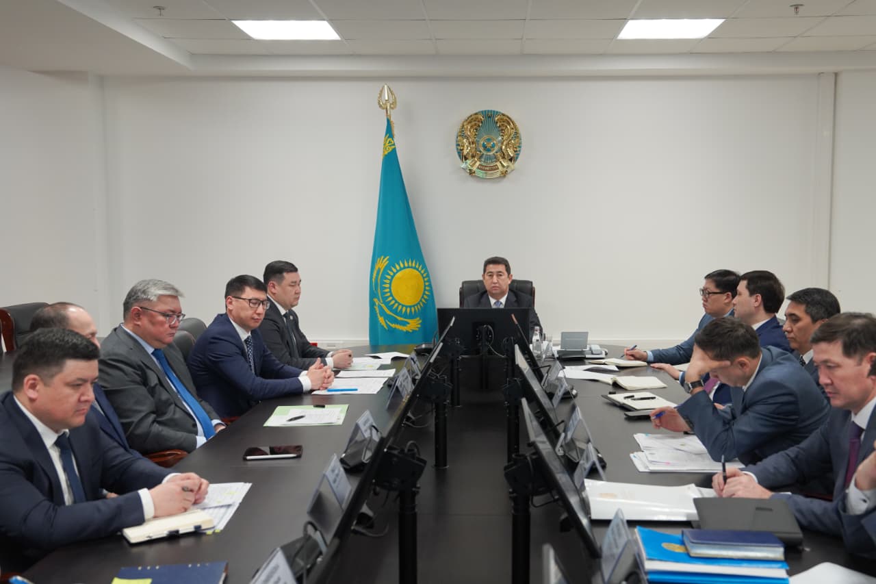 А. Сапаров: Благодаря поддержке Главы государства у аграриев есть все условия для успешного проведения посевной