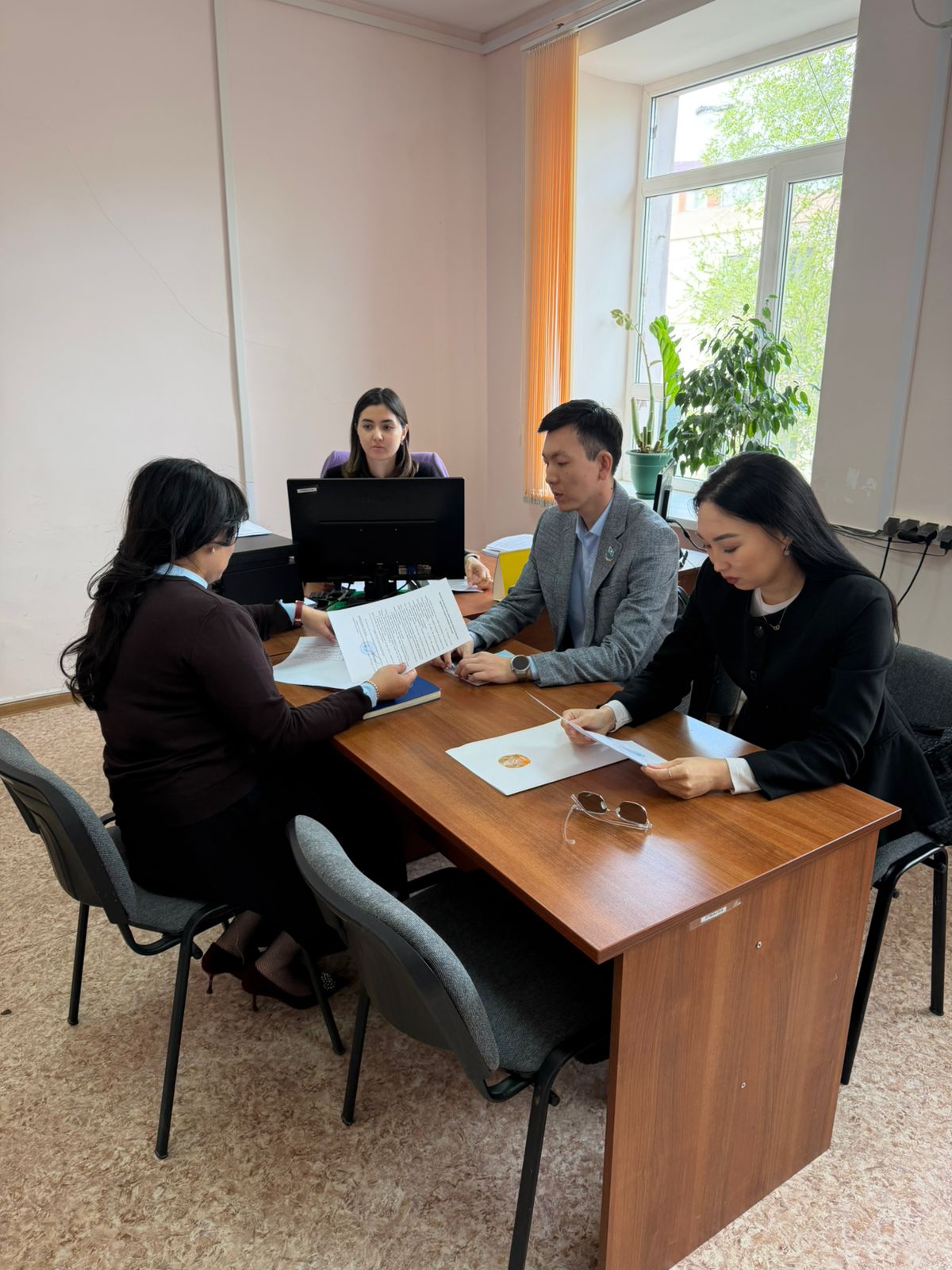 В Департаменте Комитета по регулированию и контролю в сфере социальной защиты населения по Атырауской области проводится плановая проверка