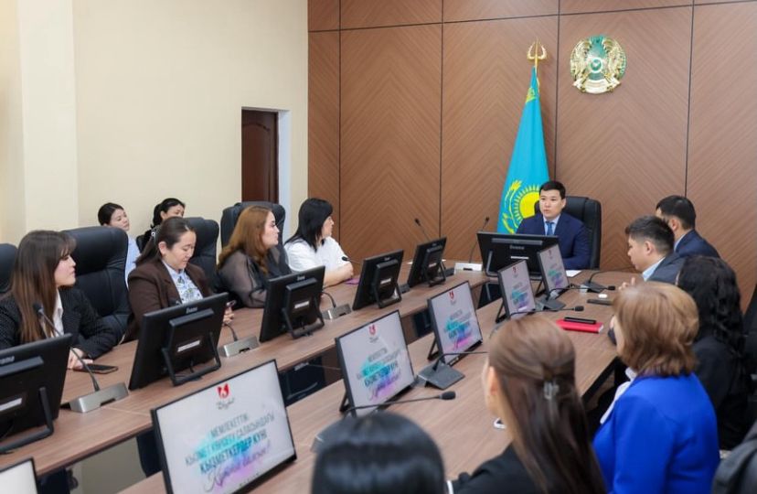 НАГРАЖДЁН СОТРУДНИК СФЕРЫ ОКАЗАНИЯ ГОСУДАРСТВЕННЫХ УСЛУГ