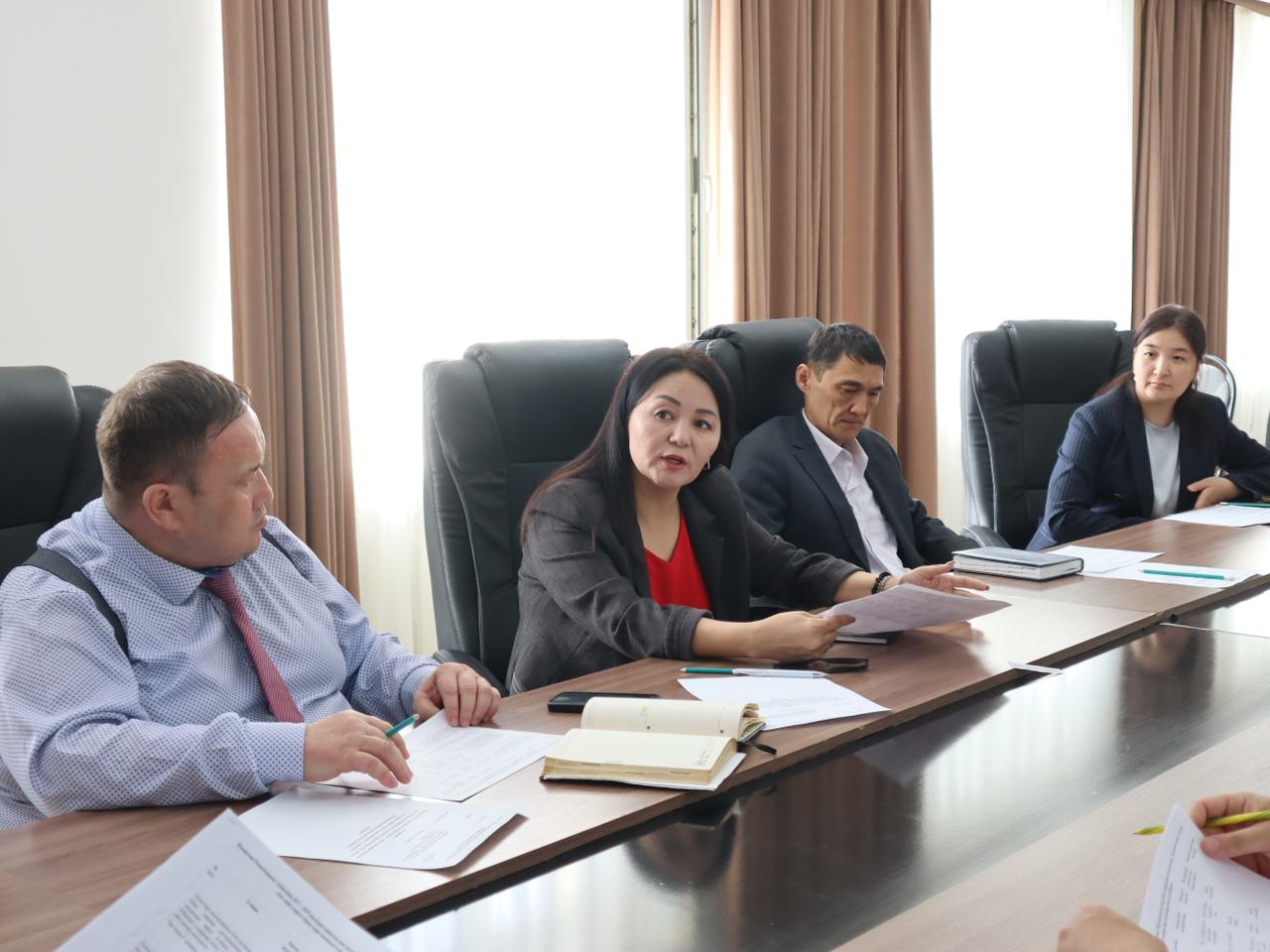 Под председательством исполняющего обязанности руководителя управления координации занятости и социальных программ Актюбинской области Ануарбека Конжара состоялось заседание комиссии по противодействию торговле людьми.