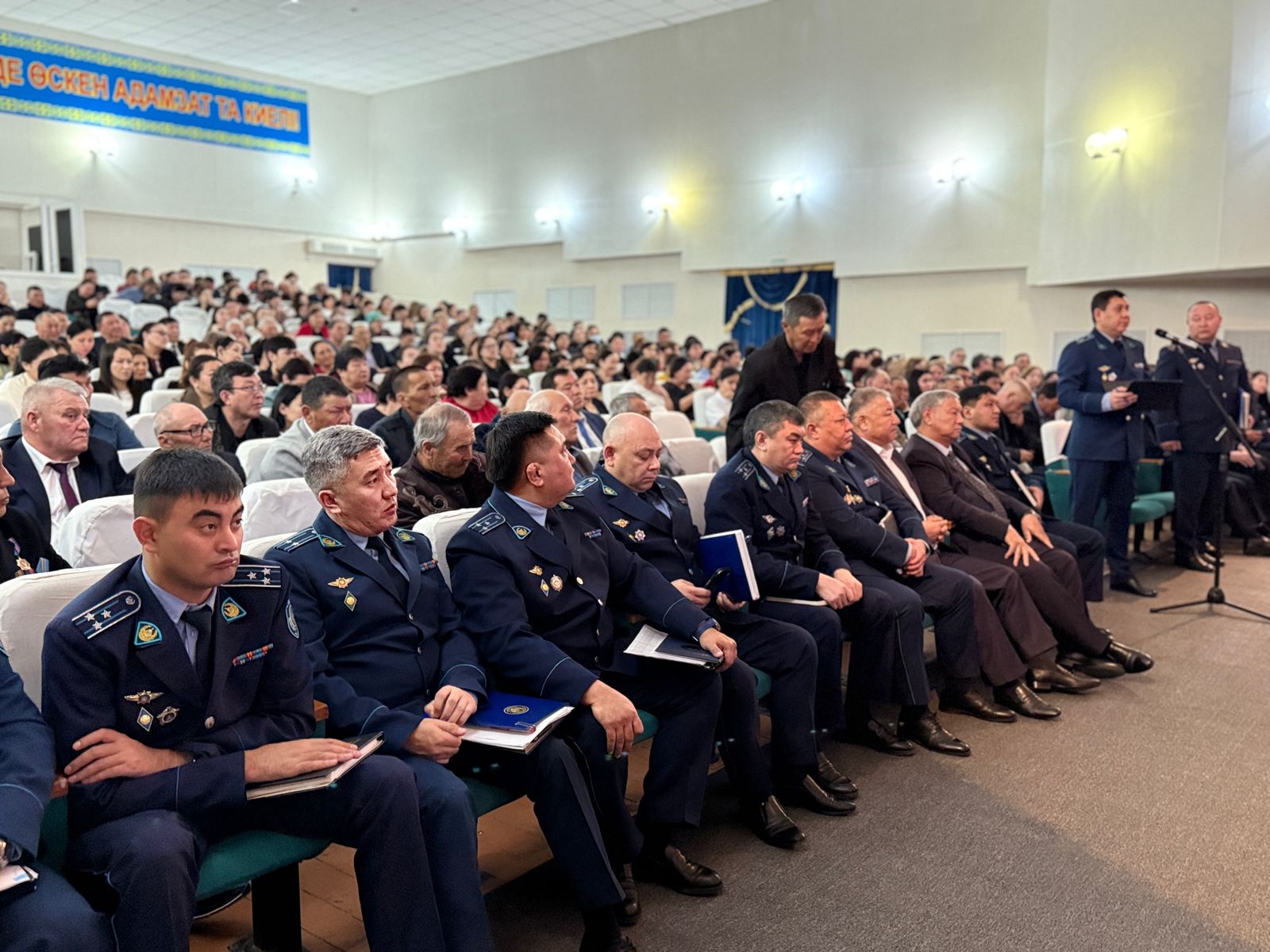 ЗАКОН И ПОРЯДОК: ОТКРЫТЫЙ ДИАЛОГ С НАСЕЛЕНИЕМ В БАЛХАШСКОМ РАЙОНЕ