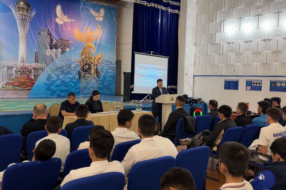 250 спортсменов — 250 шагов к цифровой безопасности: в Риддере полиция провела масштабный профилактический семинар.