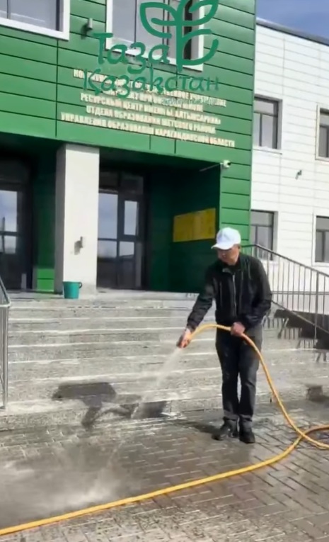 В рамках экологической акции» Таза Қазақстан ” проведена уборка с участием интерната при опорной школе (РО) имени И. Алтынсарина