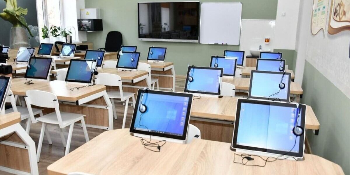 Проект» Qazaq Digital Mektebi ” позволит повысить качество образования в сельских школах