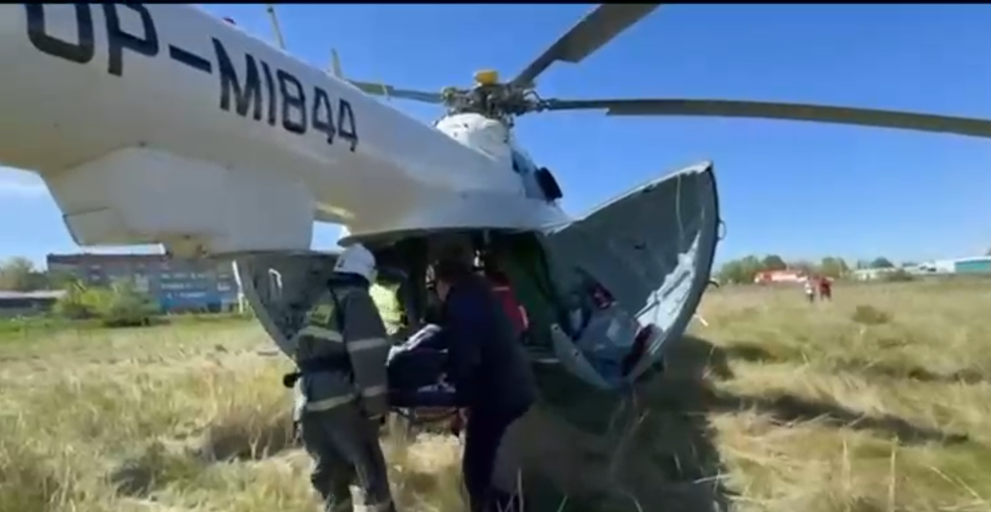 Оперативная помощь вертолета МЧС