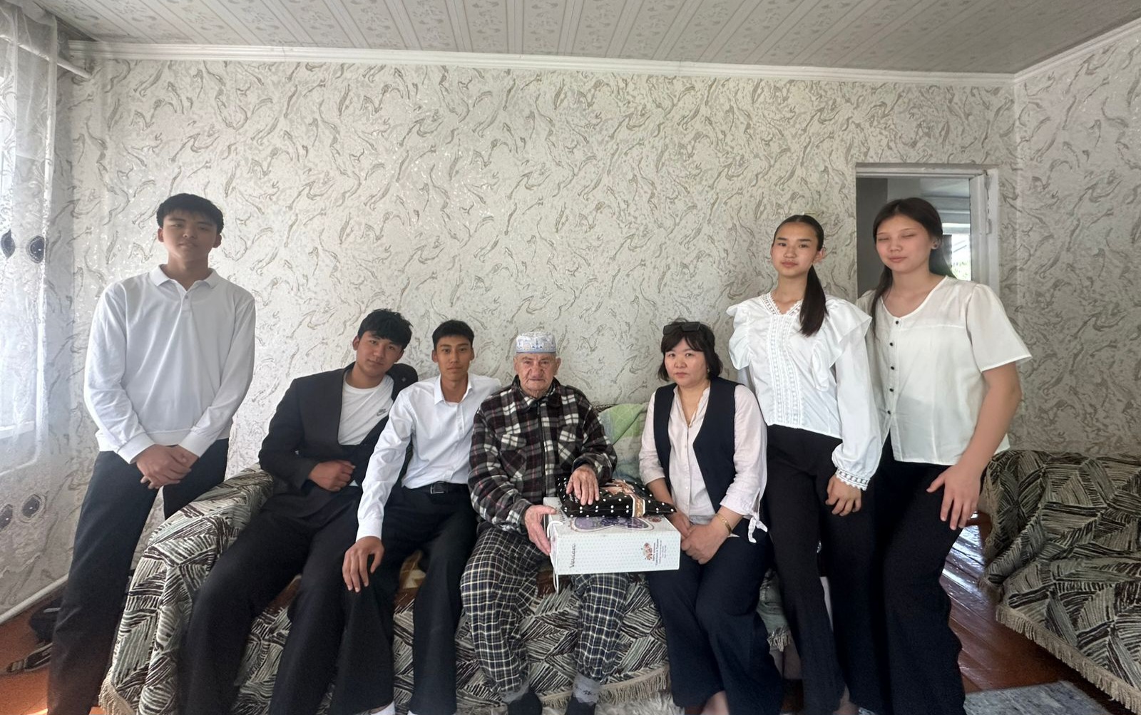 Ко Дню Великой Победы труженикам тыла было уделено особое внимание и выражена благодарность