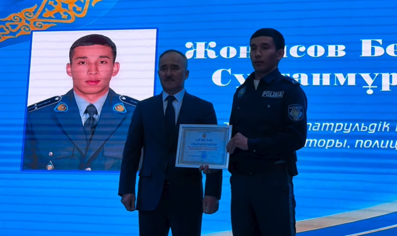 ⚜️6 мая д. в районном доме культуры состоялось торжественное культурное мероприятие «День великой доблести и мужества», посвященное 7 мая – Дню защитника Отечества. Главная цель торжественного мероприятия – почтить труд военнослужащих и представителей силовых структур, неустанно трудящихся по обеспечению мира и безопасности страны, формирование патриотических качеств в подрастающем поколении и укрепление национального единства.
