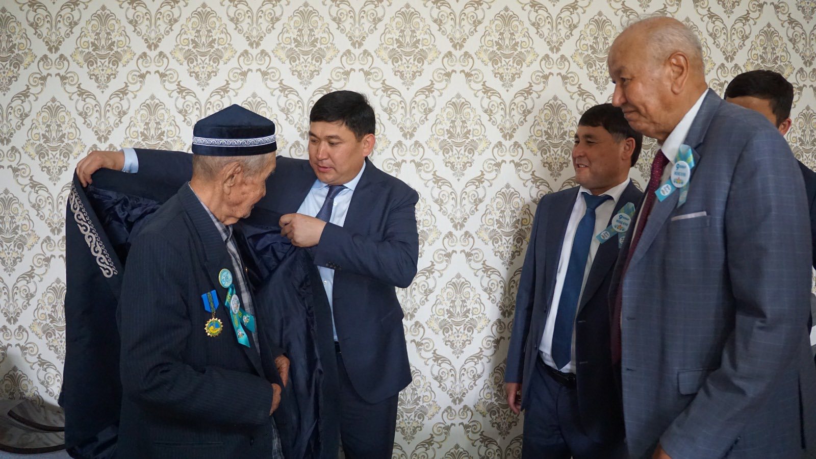 ОКАЗАНО ПОЧТЕНИЕ ТРУЖЕНИКУ ТЫЛА