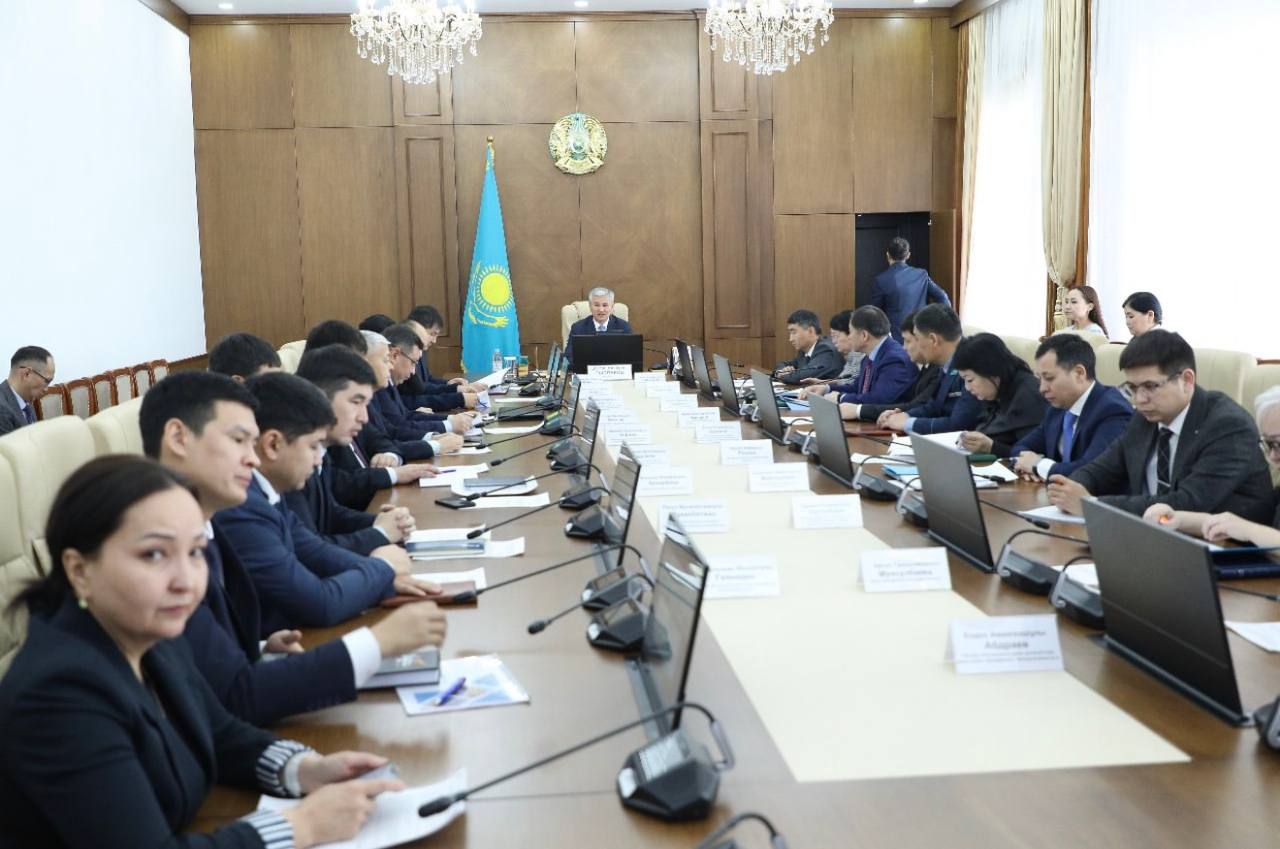 Ұлытау облысында нашақорлықтың профилактикасы және есірткі қылмыскерлігіне қарсы іс-қимыл мәселелері бойынша өңірлік штабтың отырысына қатысты