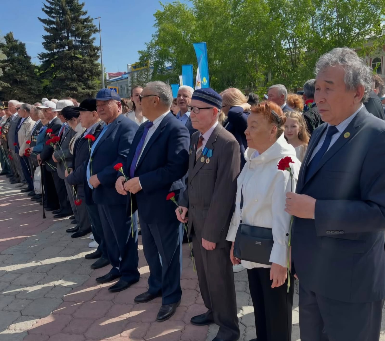 Сотрудники Управления почтили память защитников Отечества