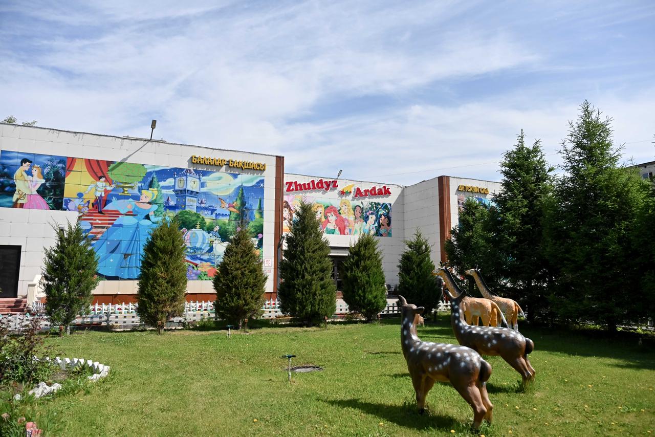 Аким области ознакомился с работой детского сада «Zhuldiz-Ardak» в Семее