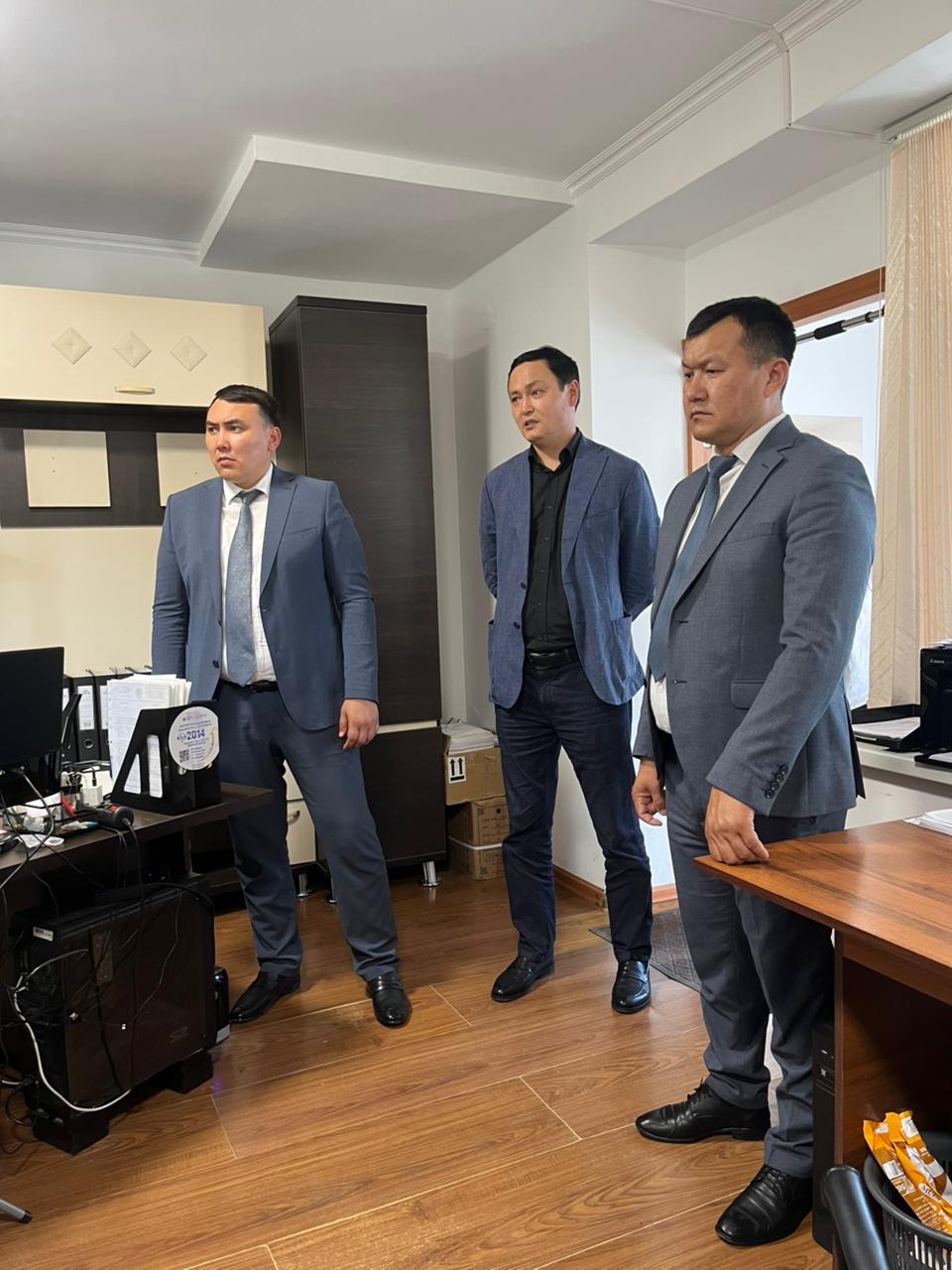 🔰 ТЮЛЬКУБАС: ПРОВЕДЕН МОНИТОРИНГ УЧРЕЖДЕНИЙ РЕГИОНА ПО ИСПОЛНЕНИЮ ТРЕБОВАНИЙ ТРУДОВЫХ ОТНОШЕНИЙ