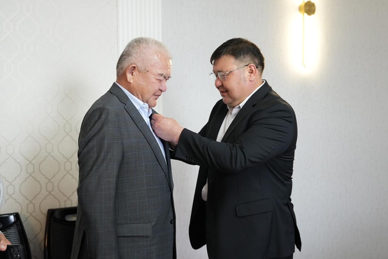 Қарсыбаев Арман Романұлы –  ардагерлерге құрмет көрсетті!!!
