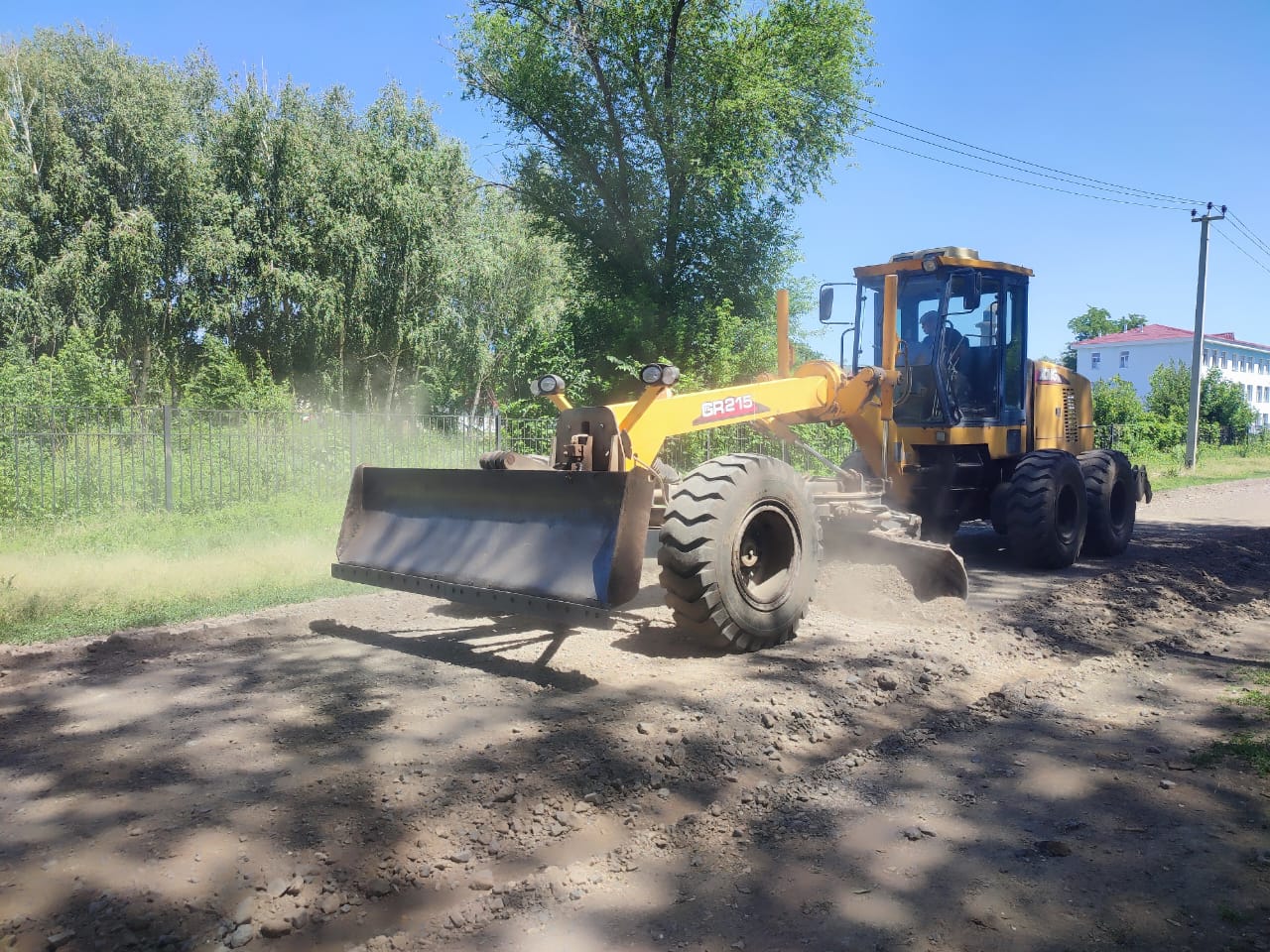 В Теректинском сельском округе начались работы по выравниванию внутрипоселковых улиц