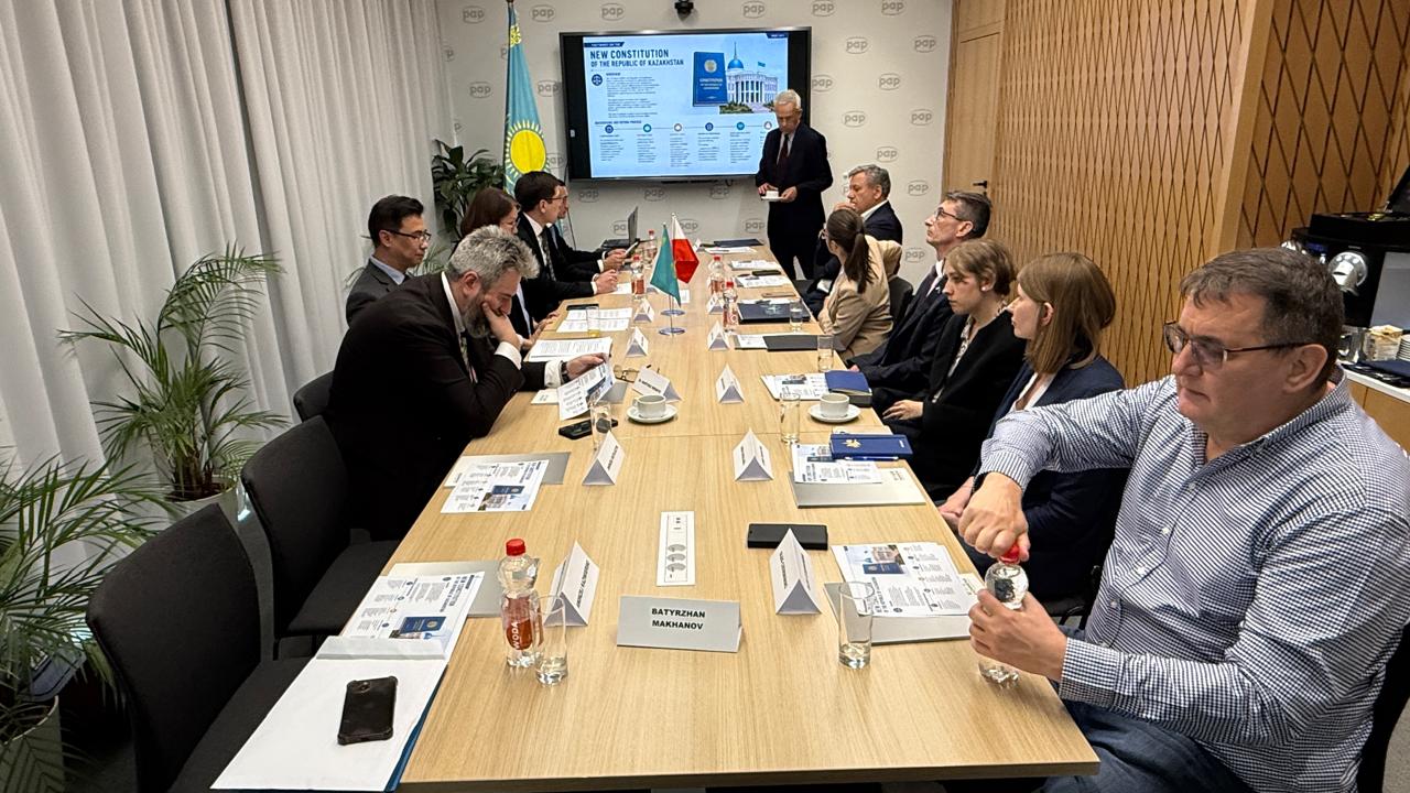 Конституционные преобразования Казахстана обсуждены в Варшаве