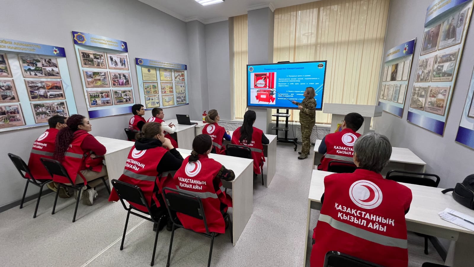Более 8 тысяч человек прошли обучение в сфере гражданской защиты
