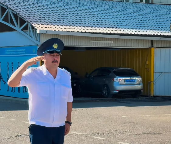 В Департаменте полиции города Шымкент проведён строевой гарнизонный развод личного состава