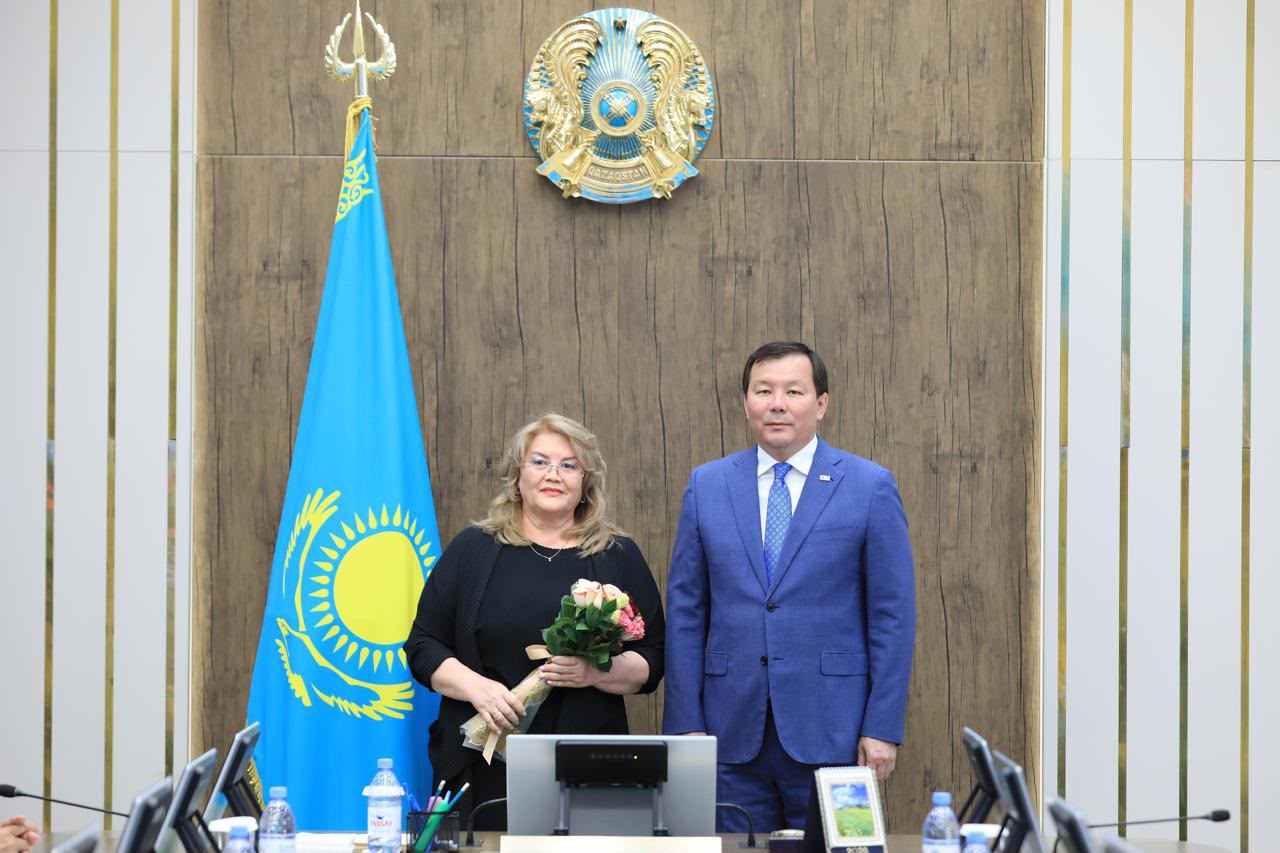 Ветеран сферы социальной защиты Рита Сиражетдинова награждена нагрудным знаком «Ветеран государственной службы»