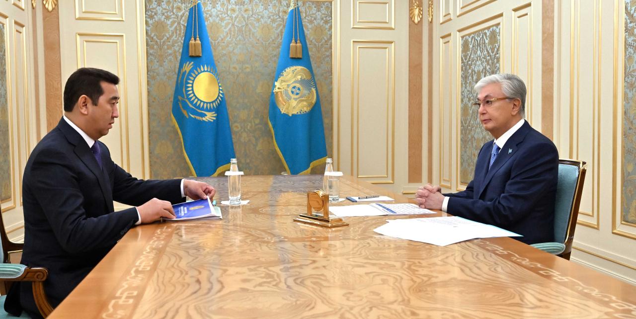 Касым-Жомарт Токаев принял министра сельского хозяйства Айдарбека Сапарова