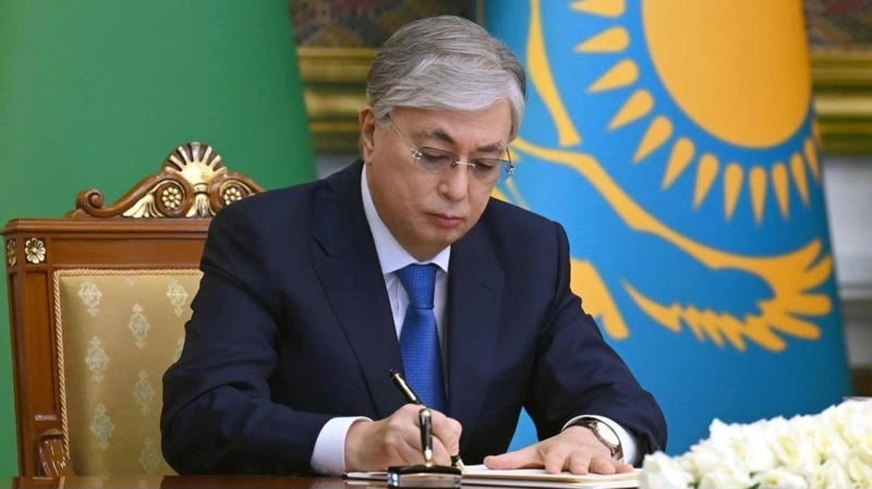Глава государства подписал Указ» О мерах по стимулированию и развитию индустрии цифровых активов в Республике Казахстан