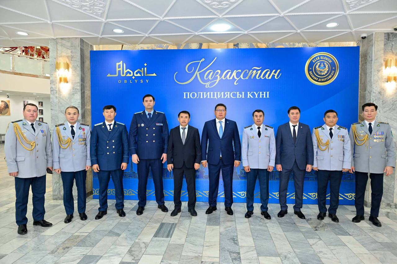 «Служба, выбранная сердцем: в области Абай торжественно отметили День полиции»