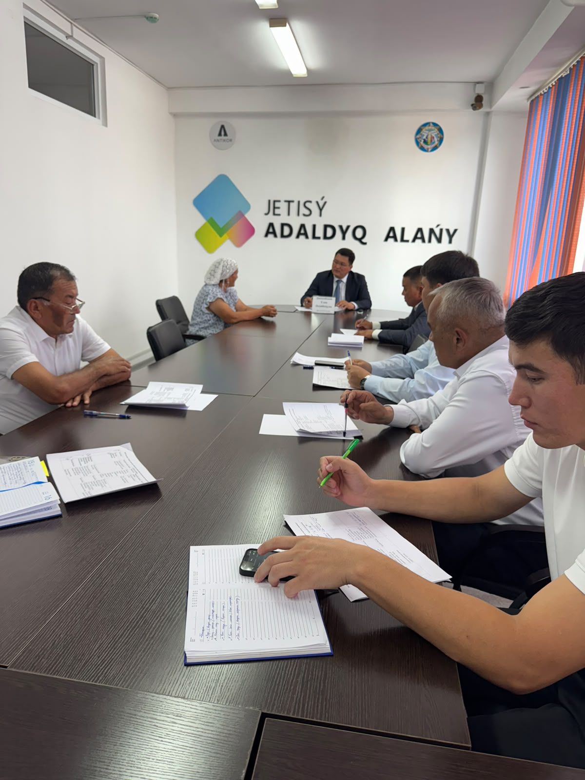 📎13.07.2026 аким района Улан Альдибекович Досымбеков провёл личный приём граждан.
