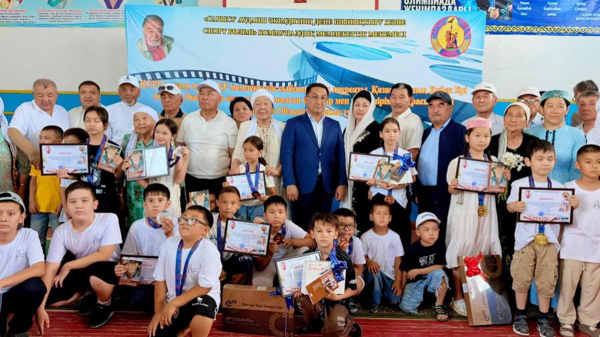 ОПРЕДЕЛЕНЫ ЛУЧШИЕ ШАХМАТИСТЫ ТУРНИРА