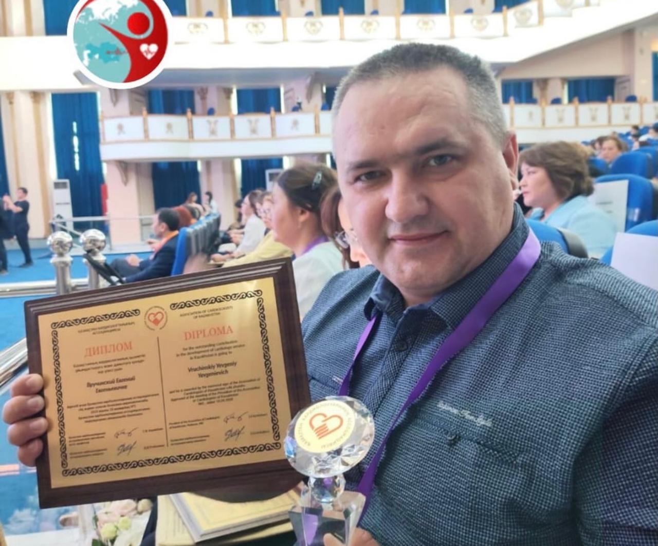 Карагандинский врач получил престижную премию «Ақ жүрек»   