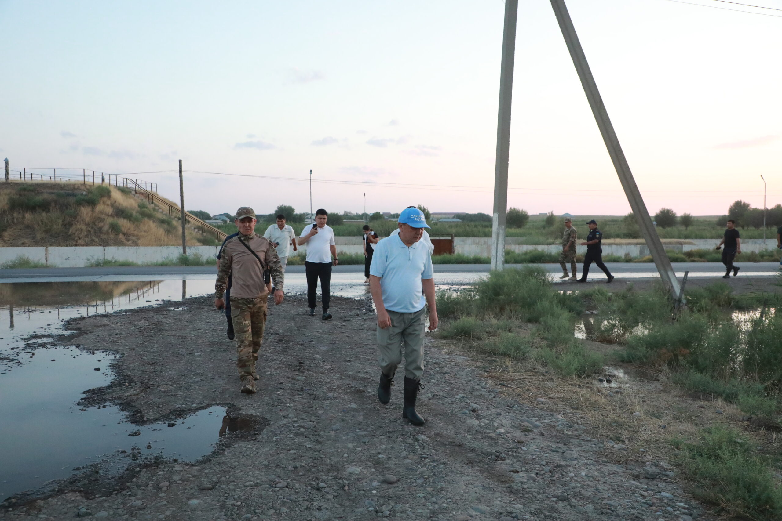 САРЫАГАШ: СИТУАЦИЯ ПОСЛЕ ПРОЛИВНЫХ ДОЖДЕЙ НАХОДИТСЯ ПОД ПОСТОЯННЫМ КОНТРОЛЕМ
