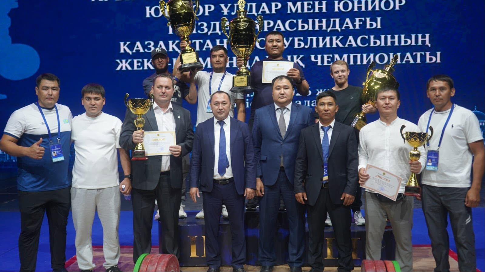 МУЖСКАЯ СБОРНАЯ ТУРКЕСТАНСКОЙ ОБЛАСТИ ЗАВОЕВАЛА СЕРЕБРО НА ЧЕМПИОНАТЕ СТРАНЫ ПО ТЯЖЕЛОЙ АТЛЕТИКЕ