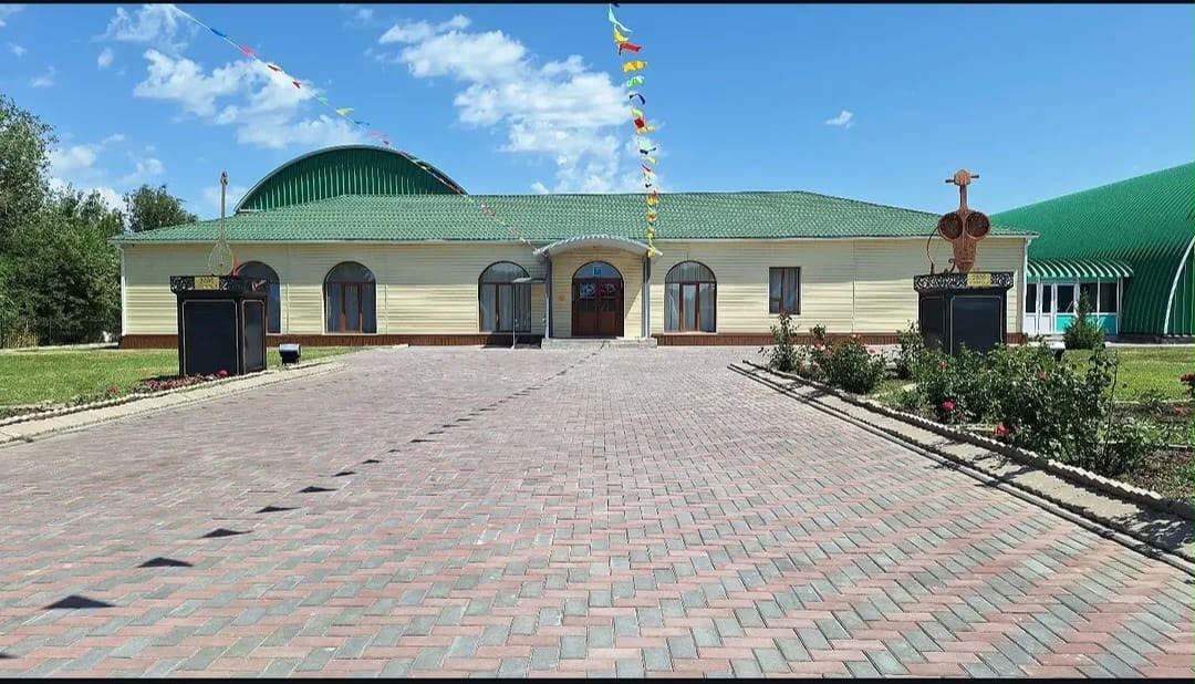 В селе Жыланды состоялась встреча выпускников 2006 года, посвящённая 20-летию окончания школы