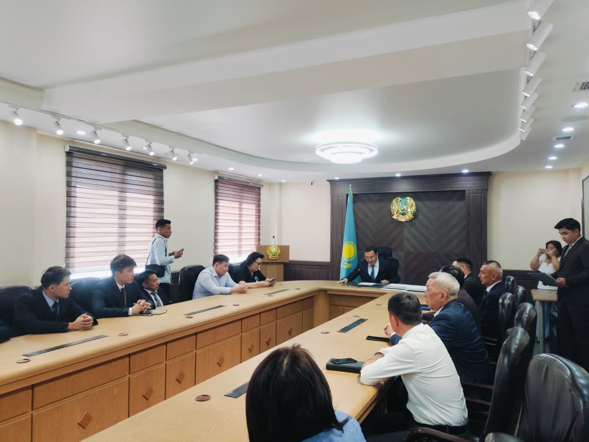 Отмечен День государственного служащего