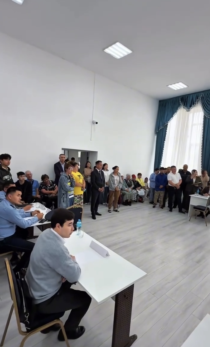 26.06.2026 года прокуратурой Актюбинской области совместно с департаментом юстиции при участии представителей юридического сообщества и государственных органов области проведена республиканская акция «Заң керуені» для жителей Кобдинского района.