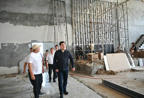 АКИМ РАЙОНА ПРОИНСПЕКТИРОВАЛ СТРОИТЕЛЬНЫЕ ОБЪЕКТЫ И ОЦЕНИЛ КАЧЕСТВО И ТЕМПЫ РАБОТ