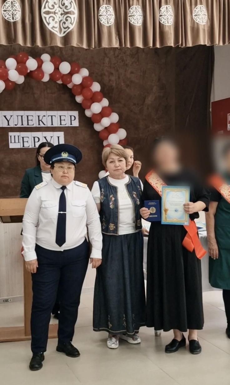 Осужденным учреждения №79 вручили дипломы