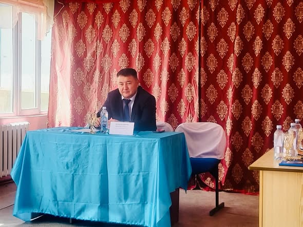 Аким района встретился с жителями населенного пункта Уштобе Кызылкесикского сельского округа.